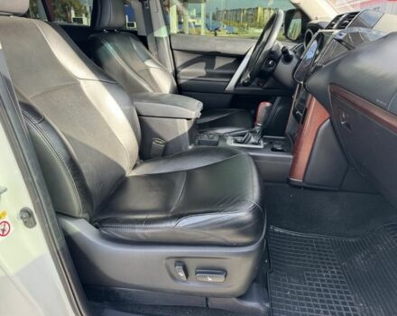 Белый Тойота Ленд Крузер Прадо 150, объемом двигателя 3 л и пробегом 257 тыс. км за 27500 $, фото 10 на Automoto.ua