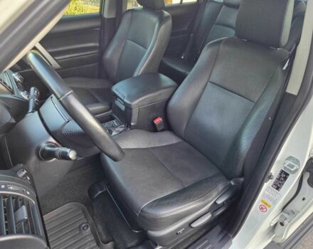 Белый Тойота Ленд Крузер Прадо 150, объемом двигателя 2.7 л и пробегом 118 тыс. км за 25500 $, фото 11 на Automoto.ua