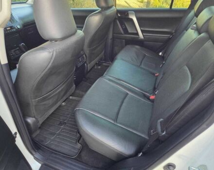 Белый Тойота Ленд Крузер Прадо 150, объемом двигателя 2.7 л и пробегом 118 тыс. км за 25500 $, фото 14 на Automoto.ua