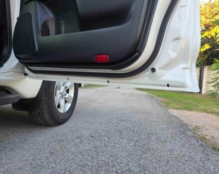 Белый Тойота Ленд Крузер Прадо 150, объемом двигателя 2.7 л и пробегом 118 тыс. км за 25500 $, фото 20 на Automoto.ua