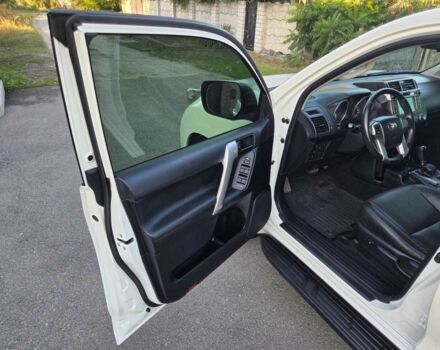 Белый Тойота Ленд Крузер Прадо 150, объемом двигателя 2.7 л и пробегом 118 тыс. км за 25500 $, фото 15 на Automoto.ua