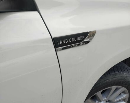 Білий Тойота Ленд Крузер Прадо 150, об'ємом двигуна 0.28 л та пробігом 54 тис. км за 35999 $, фото 6 на Automoto.ua