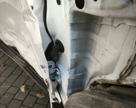 Белый Тойота Ленд Крузер Прадо 150, объемом двигателя 2.8 л и пробегом 156 тыс. км за 22000 $, фото 16 на Automoto.ua