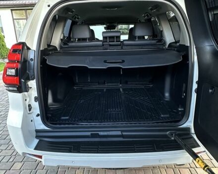 Білий Тойота Ленд Крузер Прадо 150, об'ємом двигуна 2.8 л та пробігом 101 тис. км за 40000 $, фото 20 на Automoto.ua