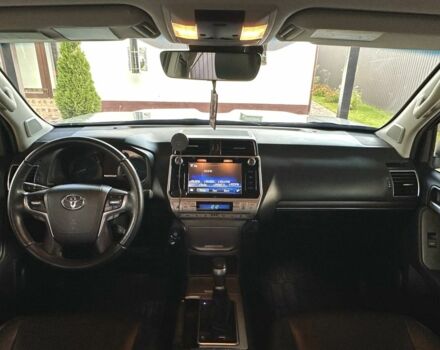 Білий Тойота Ленд Крузер Прадо 150, об'ємом двигуна 2.8 л та пробігом 101 тис. км за 40000 $, фото 12 на Automoto.ua