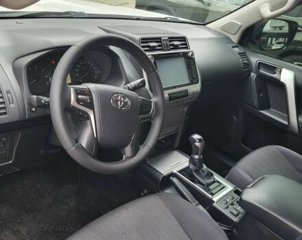 Белый Тойота Ленд Крузер Прадо 150, объемом двигателя 2.7 л и пробегом 152 тыс. км за 30500 $, фото 4 на Automoto.ua