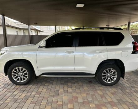 Білий Тойота Ленд Крузер Прадо 150, об'ємом двигуна 2.8 л та пробігом 101 тис. км за 40000 $, фото 1 на Automoto.ua