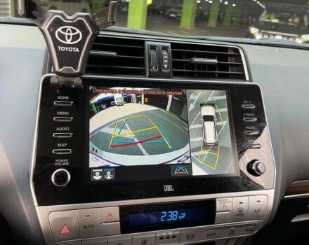 Белый Тойота Ленд Крузер Прадо 150, объемом двигателя 4 л и пробегом 38 тыс. км за 55000 $, фото 18 на Automoto.ua