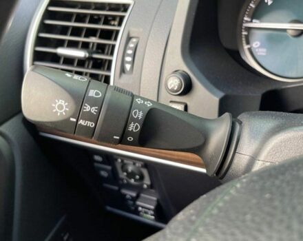 Белый Тойота Ленд Крузер Прадо 150, объемом двигателя 4 л и пробегом 38 тыс. км за 55000 $, фото 15 на Automoto.ua