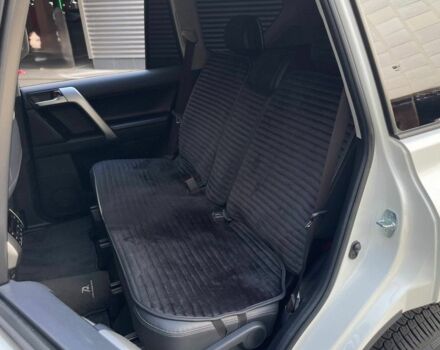 Белый Тойота Ленд Крузер Прадо 150, объемом двигателя 4 л и пробегом 38 тыс. км за 55000 $, фото 7 на Automoto.ua