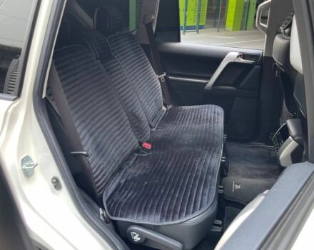 Белый Тойота Ленд Крузер Прадо 150, объемом двигателя 4 л и пробегом 38 тыс. км за 55000 $, фото 8 на Automoto.ua