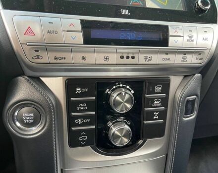 Белый Тойота Ленд Крузер Прадо 150, объемом двигателя 4 л и пробегом 38 тыс. км за 55000 $, фото 19 на Automoto.ua