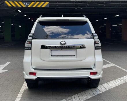 Белый Тойота Ленд Крузер Прадо 150, объемом двигателя 4 л и пробегом 38 тыс. км за 55000 $, фото 4 на Automoto.ua