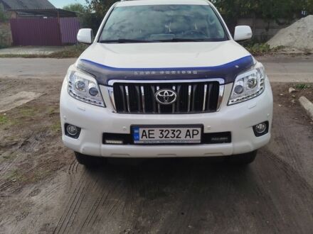 Тойота Ленд Крузер Прадо 150 2010 у Никополе на Automoto.ua Білий Тойота Ленд Крузер Прадо 150, об'ємом двигуна 0 л та пробігом 180 тис. км за 22180 $, фото 1 на Automoto.ua