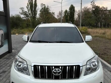 Тойота Ленд Крузер Прадо 150 2010 у Кривому Розі на Automoto.ua Білий Тойота Ленд Крузер Прадо 150, об'ємом двигуна 3 л та пробігом 250 тис. км за 25000 $, фото 1 на Automoto.ua
