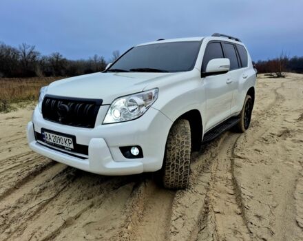 Белый Тойота Ленд Крузер Прадо 150, объемом двигателя 0 л и пробегом 290 тыс. км за 18799 $, фото 1 на Automoto.ua