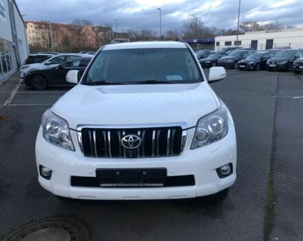 Белый Тойота Ленд Крузер Прадо 150, объемом двигателя 3 л и пробегом 112 тыс. км за 13200 $, фото 1 на Automoto.ua