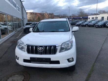 Тойота Ленд Крузер Прадо 150 2013 в Мукачеве на Automoto.ua Белый Тойота Ленд Крузер Прадо 150, объемом двигателя 3 л и пробегом 121 тыс. км за 12800 $, фото 1 на Automoto.ua