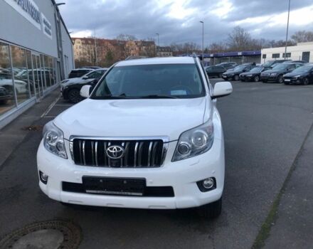 Белый Тойота Ленд Крузер Прадо 150, объемом двигателя 3 л и пробегом 121 тыс. км за 12800 $, фото 1 на Automoto.ua