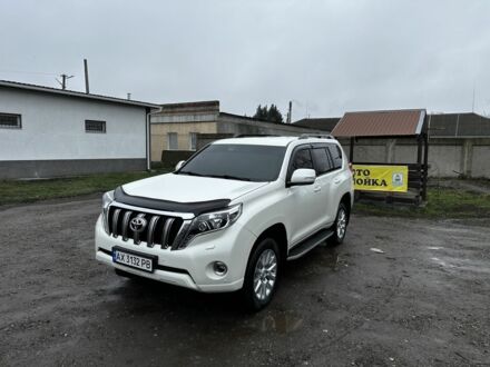 Белый Тойота Ленд Крузер Прадо 150, объемом двигателя 3 л и пробегом 148 тыс. км за 27500 $, фото 1 на Automoto.ua