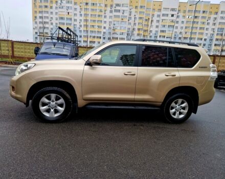 Бежевий Тойота Ленд Крузер Прадо 150, об'ємом двигуна 3 л та пробігом 459 тис. км за 21600 $, фото 12 на Automoto.ua