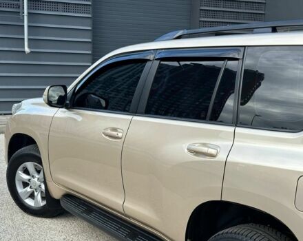Бежевый Тойота Ленд Крузер Прадо 150, объемом двигателя 3 л и пробегом 218 тыс. км за 25000 $, фото 9 на Automoto.ua