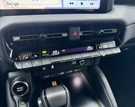 Бежевый Тойота Ленд Крузер Прадо 150, объемом двигателя 2.8 л и пробегом 15 тыс. км за 67900 $, фото 20 на Automoto.ua