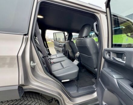 Бежевый Тойота Ленд Крузер Прадо 150, объемом двигателя 2.8 л и пробегом 15 тыс. км за 67900 $, фото 13 на Automoto.ua