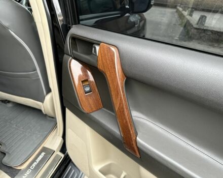 Чорний Тойота Ленд Крузер Прадо 150, об'ємом двигуна 2.7 л та пробігом 125 тис. км за 25999 $, фото 13 на Automoto.ua