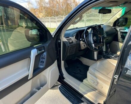 Черный Тойота Ленд Крузер Прадо 150, объемом двигателя 4 л и пробегом 231 тыс. км за 26500 $, фото 9 на Automoto.ua