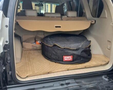 Черный Тойота Ленд Крузер Прадо 150, объемом двигателя 4 л и пробегом 260 тыс. км за 27000 $, фото 3 на Automoto.ua