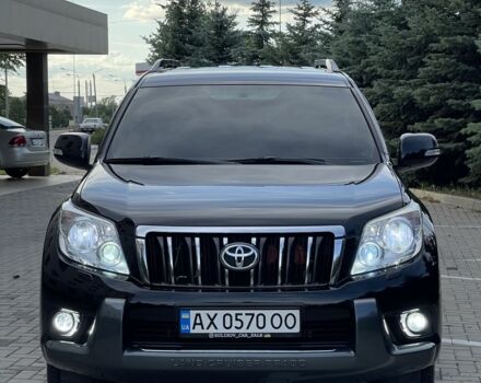 Черный Тойота Ленд Крузер Прадо 150, объемом двигателя 2.7 л и пробегом 134 тыс. км за 21499 $, фото 2 на Automoto.ua