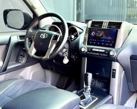 Черный Тойота Ленд Крузер Прадо 150, объемом двигателя 2.7 л и пробегом 237 тыс. км за 20500 $, фото 4 на Automoto.ua