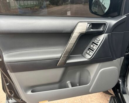 Черный Тойота Ленд Крузер Прадо 150, объемом двигателя 2.7 л и пробегом 248 тыс. км за 21000 $, фото 8 на Automoto.ua