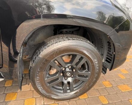 Чорний Тойота Ленд Крузер Прадо 150, об'ємом двигуна 3 л та пробігом 300 тис. км за 26000 $, фото 3 на Automoto.ua