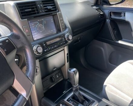 Черный Тойота Ленд Крузер Прадо 150, объемом двигателя 3 л и пробегом 130 тыс. км за 24900 $, фото 9 на Automoto.ua