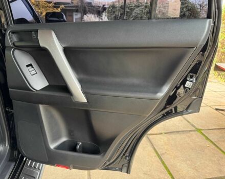 Черный Тойота Ленд Крузер Прадо 150, объемом двигателя 3 л и пробегом 132 тыс. км за 35900 $, фото 18 на Automoto.ua