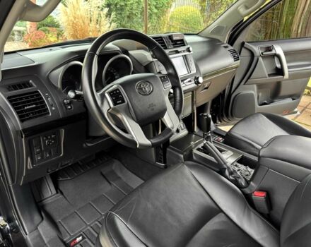 Черный Тойота Ленд Крузер Прадо 150, объемом двигателя 3 л и пробегом 132 тыс. км за 35900 $, фото 7 на Automoto.ua