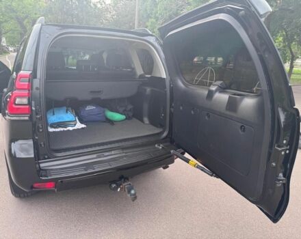 Черный Тойота Ленд Крузер Прадо 150, объемом двигателя 2.8 л и пробегом 163 тыс. км за 36500 $, фото 5 на Automoto.ua