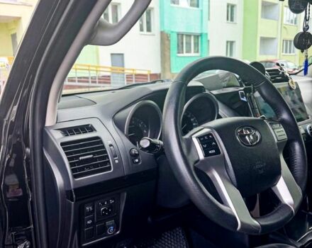 Чорний Тойота Ленд Крузер Прадо 150, об'ємом двигуна 0 л та пробігом 165 тис. км за 28999 $, фото 5 на Automoto.ua