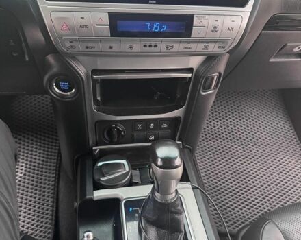 Черный Тойота Ленд Крузер Прадо 150, объемом двигателя 2.8 л и пробегом 163 тыс. км за 36500 $, фото 7 на Automoto.ua