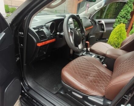 Чорний Тойота Ленд Крузер Прадо 150, об'ємом двигуна 2.7 л та пробігом 159 тис. км за 27777 $, фото 17 на Automoto.ua