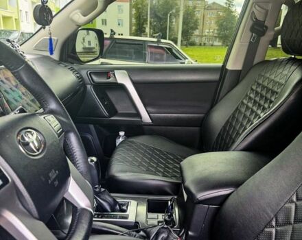 Чорний Тойота Ленд Крузер Прадо 150, об'ємом двигуна 0 л та пробігом 165 тис. км за 28999 $, фото 4 на Automoto.ua