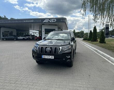 Чорний Тойота Ленд Крузер Прадо 150, об'ємом двигуна 4 л та пробігом 33 тис. км за 43500 $, фото 1 на Automoto.ua