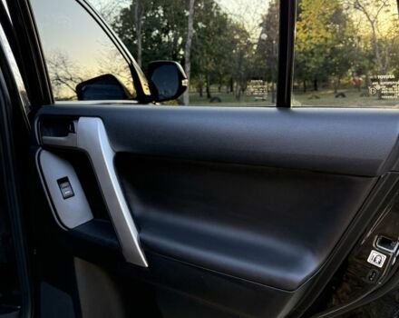 Чорний Тойота Ленд Крузер Прадо 150, об'ємом двигуна 4 л та пробігом 78 тис. км за 45000 $, фото 14 на Automoto.ua