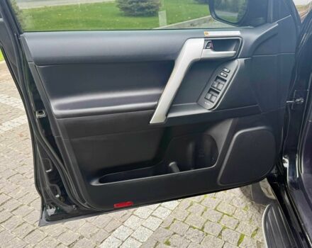 Черный Тойота Ленд Крузер Прадо 150, объемом двигателя 2.8 л и пробегом 200 тыс. км за 42000 $, фото 13 на Automoto.ua