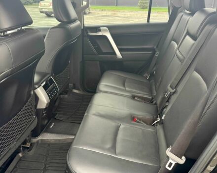 Черный Тойота Ленд Крузер Прадо 150, объемом двигателя 2.8 л и пробегом 200 тыс. км за 42000 $, фото 17 на Automoto.ua