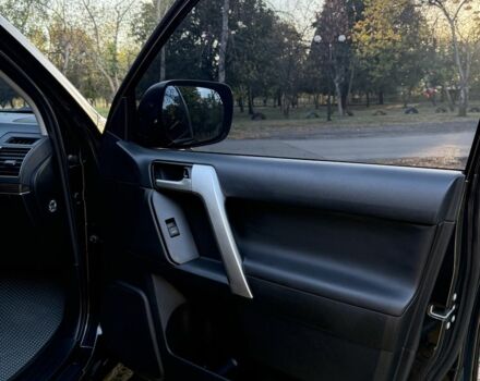 Чорний Тойота Ленд Крузер Прадо 150, об'ємом двигуна 4 л та пробігом 78 тис. км за 45000 $, фото 13 на Automoto.ua