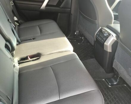 Чорний Тойота Ленд Крузер Прадо 150, об'ємом двигуна 4 л та пробігом 33 тис. км за 43500 $, фото 8 на Automoto.ua