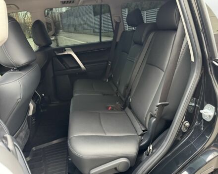 Черный Тойота Ленд Крузер Прадо 150, объемом двигателя 4 л и пробегом 62 тыс. км за 46000 $, фото 10 на Automoto.ua